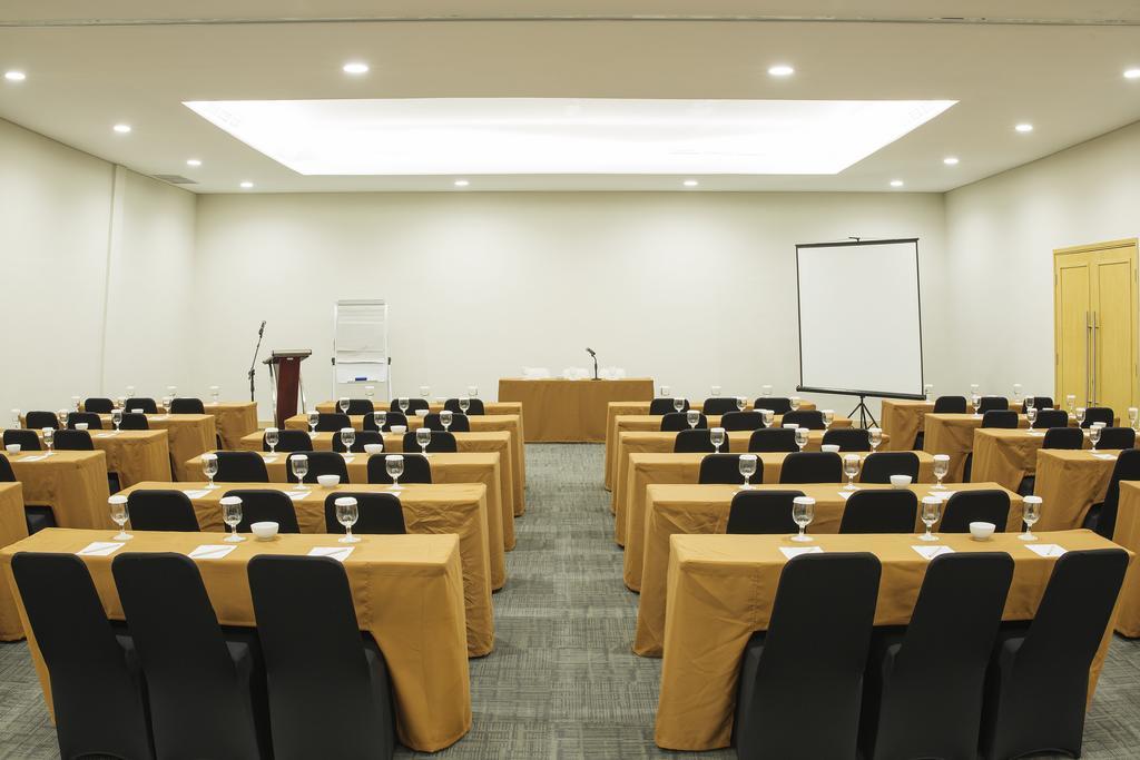 โรงแรมเลโม เซอร์ปง ทังเกอรัง ภายนอก รูปภาพ